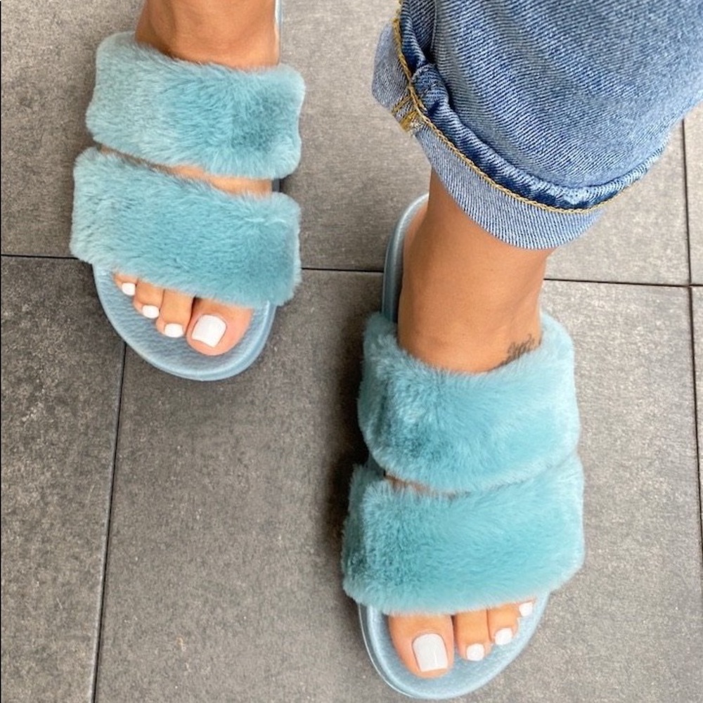 🆕 NWT Cozy Faux Fur Slides – Sage Green | Comfy & Stylish Loungewear Sandals - Picture 4 of 5